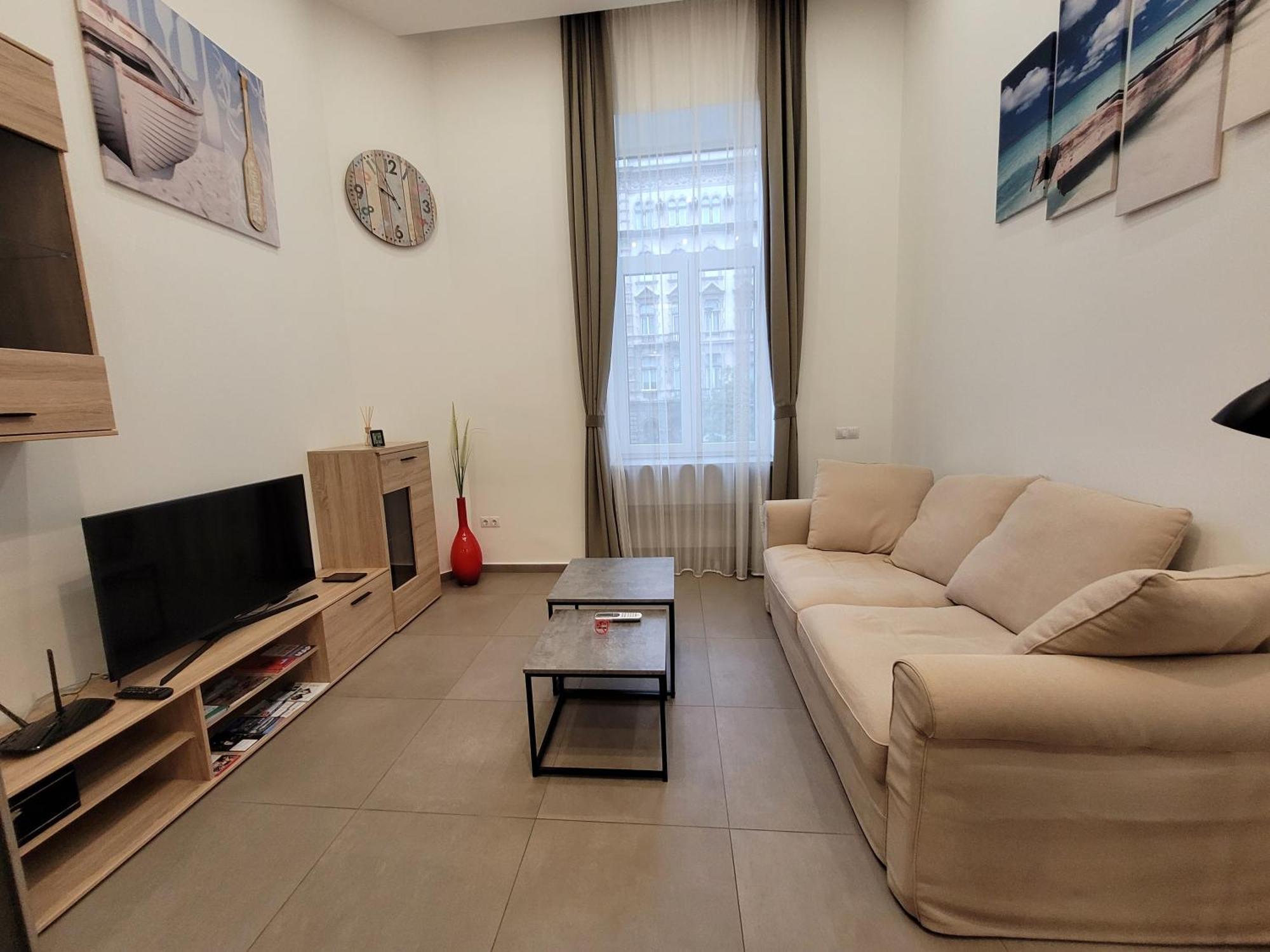 Big Life Apartment